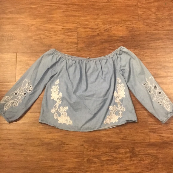 Off the Shoulder, Embroidered Top - Size Small - Picture 1 of 4